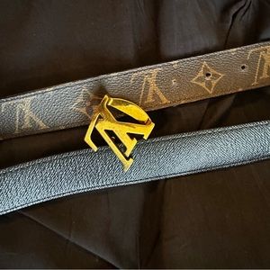 Ladies 2 sided LV belt